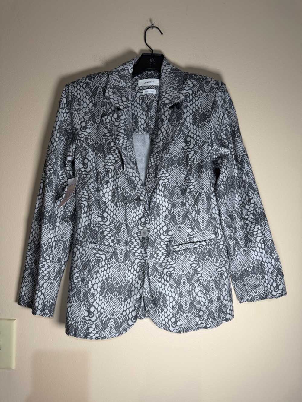 Level 99 Black and White Snake Print Blazer
